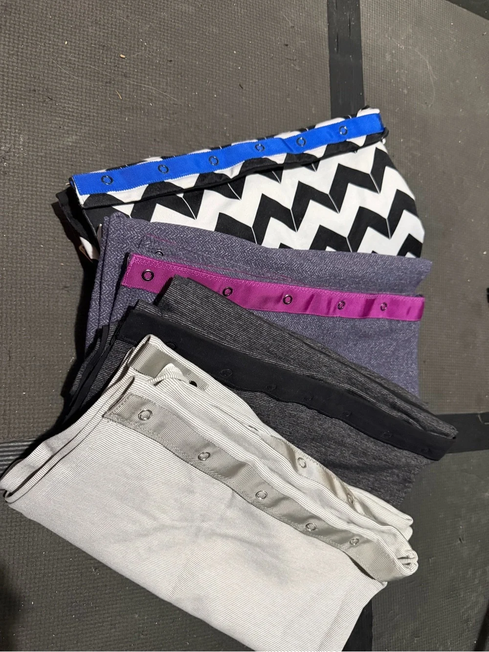 Bundle- 4 lululemon Vinyasa Scarves